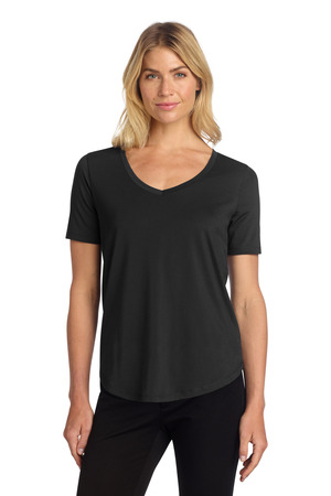 Mercer+Mettle MM1017 Women's Stretch Jersey Relaxed Scoop — Front